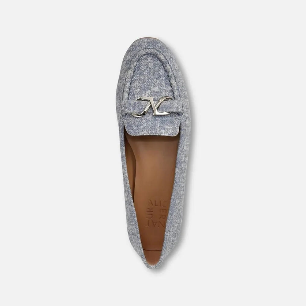 Naturalizer leather moccasins